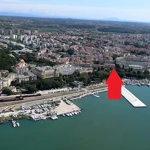 Apartment Arena 