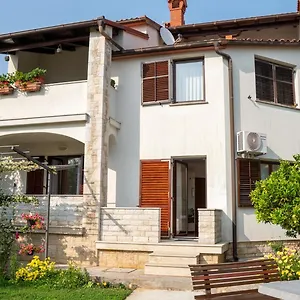 Nena Apartment